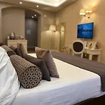 Palace 5*