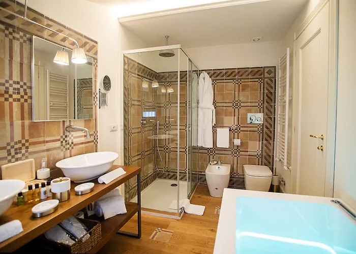 Palace سان جيميني